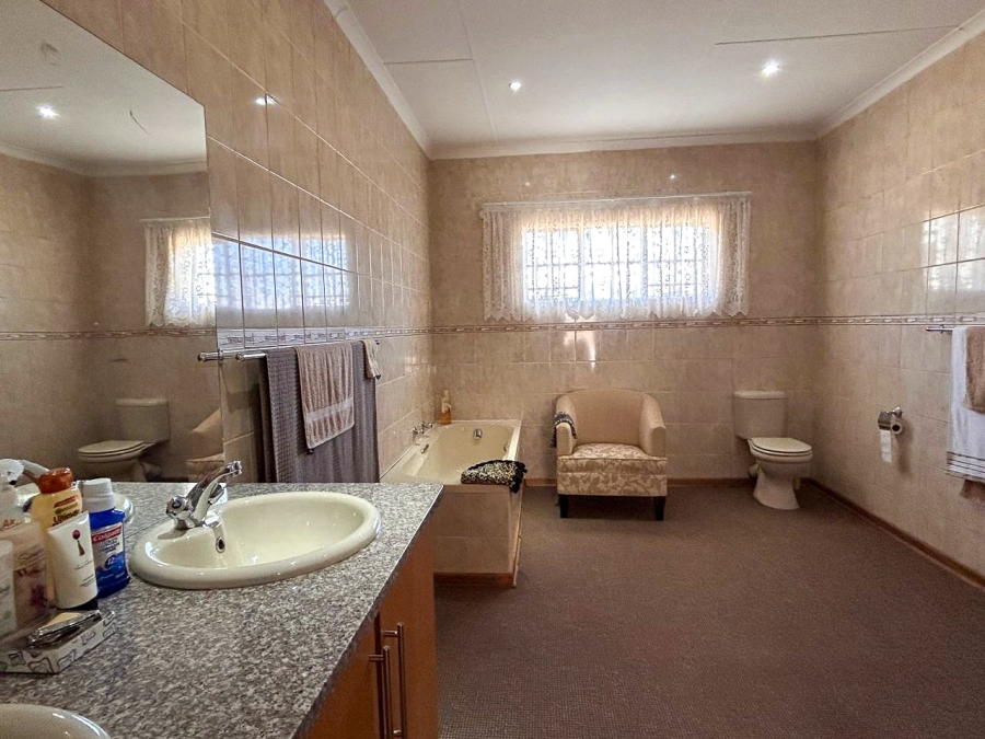 4 Bedroom Property for Sale in Potchefstroom Rural North West